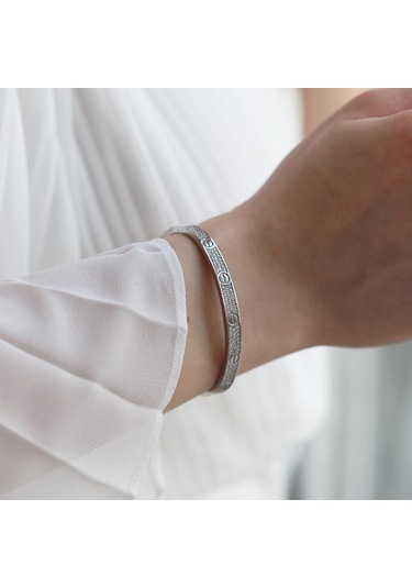 Crtr Modeli Zirkon Taşlı Gümüş Kelepçe Gümüş