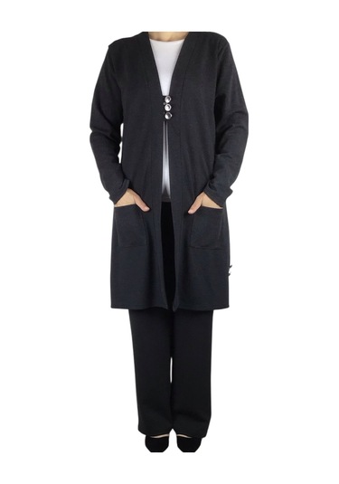 Kadın Önü Üç Düğmeli Mevsimlik Cepli Hırka Siyah