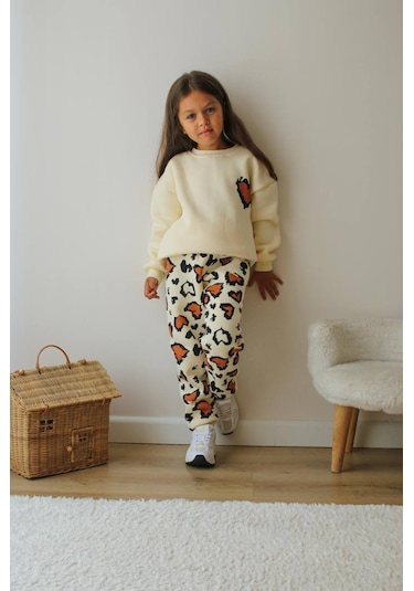 Kız Çocuk Siyah 3 İplik Şardonlu Takım Yıldız Desenli Sweatshirt & Rahat Eşofman Altı Ekru