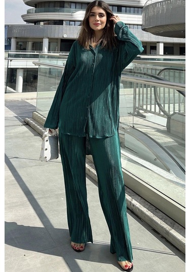 Kadın Zümrüt Yeşil Uzun Tunik Gömlek & Beli Lastikli, Bol Paça Pantolon - Salaş Bürümcük Takım Zümrüt Yeşili