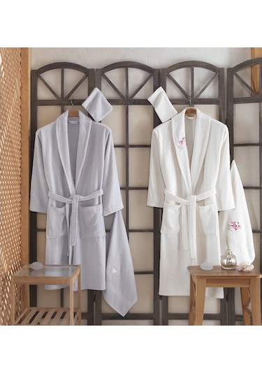 Pamuxu 8 Parça Aile Bornoz Seti