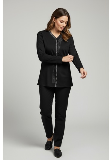Kadın Önü Kapalı Düğme Detaylı Taşlı Nergis Mevsimlik Bluz Siyah