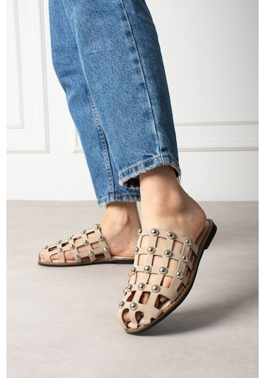 Shoetek Livya Kadın Terlik Pimli Bej Süet