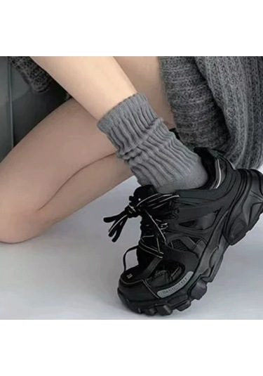 Monyee Gri Düz Dikey Çizgili Kolu Patikli Yığmalı Orta Boy Bacak Çorabı 1 Adet - 95% Poliester 5% Spandeks Gri