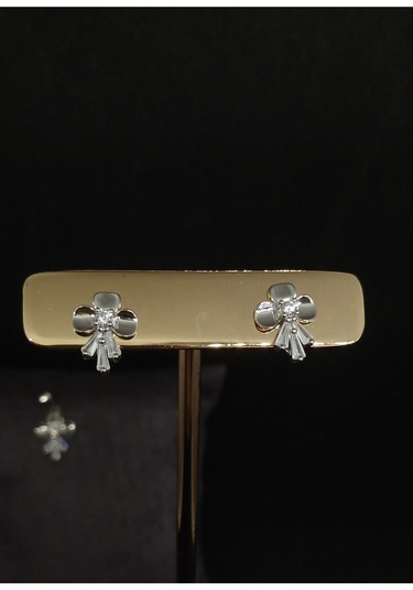 Baget Taşlı 925 Ayar Gümüş Fiyonk Model Takı Seti Kolye Ucu, Küpe Ve Yüzük Gümüş