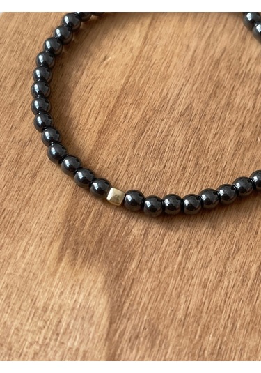 14 Ayar Altın Küp Altın Detaylı Siyah Hematit Taşlı Altın Bileklik Altın - Siyah