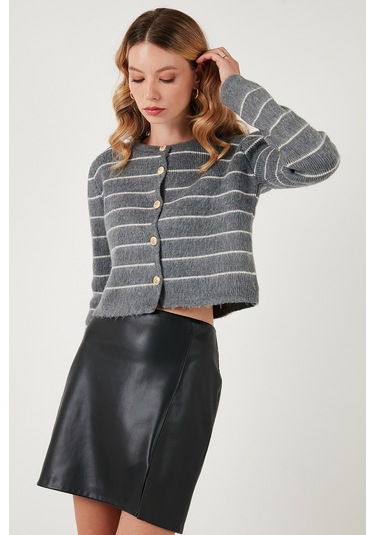 Lela Standart Fit Çizgili Yumuşak Dokulu Crop Triko Bayan Hırka 4615551 Gri