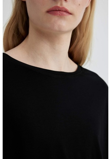 DeFacto Regular Fit Bisiklet Yaka Uzun Kollu Casual Pijama Üstü-Fall in Love C3556AX24SPBK81 DeFacto Regular Fit Bisiklet Yaka Uzun Kollu Casual Pijama Üstü-Fall in Love C3556AX24SPBK81