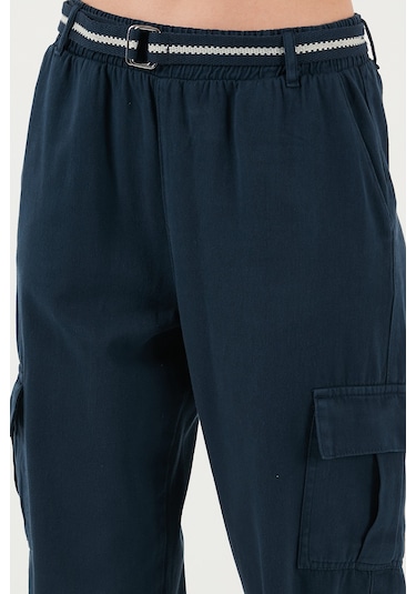Lela Pamuklu Standart Fit Normal Bel Lastikli Paça Kemerli Jogger Bayan Pantolon 668Yp5045 Lacivert