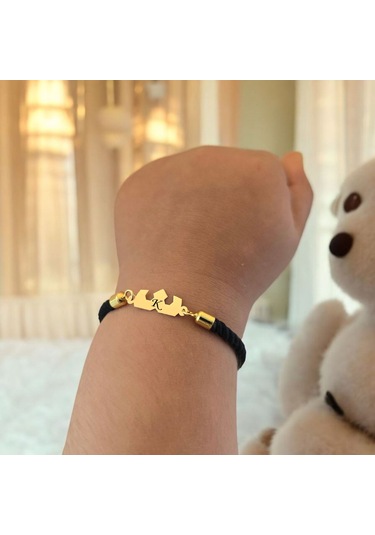 K Harfine Özel Taç Figürlü 14 Ayar Altın Plakalı Siyah İpek Örgülü Hediye Bileklik-507harf K