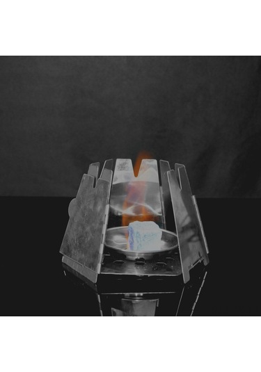 Teltree 304 Paslanmaz Çelik Kamp Ateşi - Hafif, Katlanabilir, Hava Delikleri İle Verimli Yakma + 40ml Alkol Tepsisi Gümüş