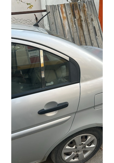 Hyundai Accent Era Kapı Direği Krom Paslanmaz Çelik 2 Parça Cam Direk