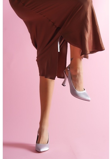 Rozalinda Gri Saten Önü Sivri Günlük Kullanım Topuklu Ayakkabı Gri Saten