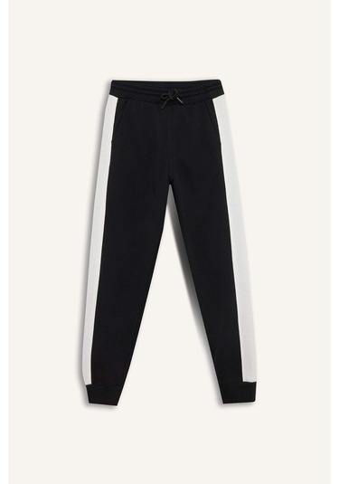 DeFacto Erkek Çocuk Beli Paçası Lastikli Eşofman Altı D4444A8NSBK81 DeFacto Erkek Çocuk Beli Paçası Lastikli Eşofman Altı D4444A8NSBK81