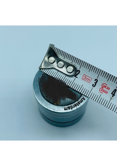 Çelik Metal 3 Parça Tütün Öğütücü Kabartmalı Desenli Grinder 30 MM