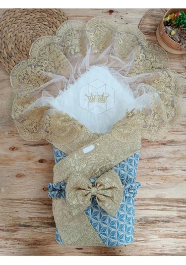 Yenidoğan Piramit Desenli Güpür İşlemeli Bebek Battaniyesi Kundak Gold Gold