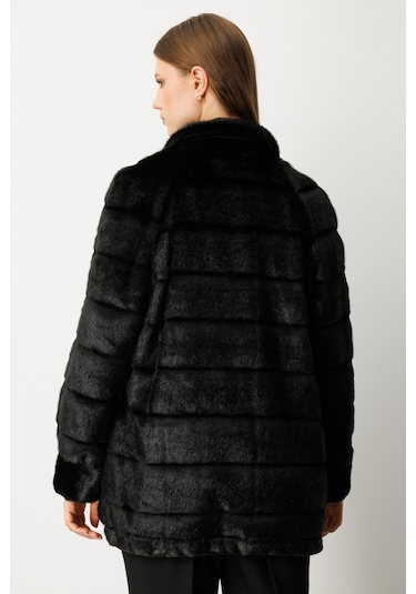 Ekol Kadın Büyük Beden Metal Aksesuarlı Peluş Kaban 6305 Siyah Siyah