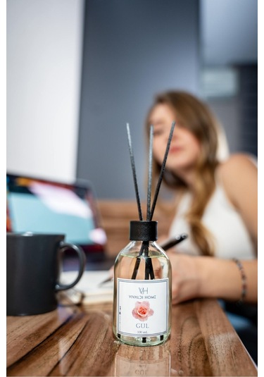 Vivaldi Home Gül Esanslı Çubuklu Oda Kokusu Esansiyel Uçucu Yağ 100 ML