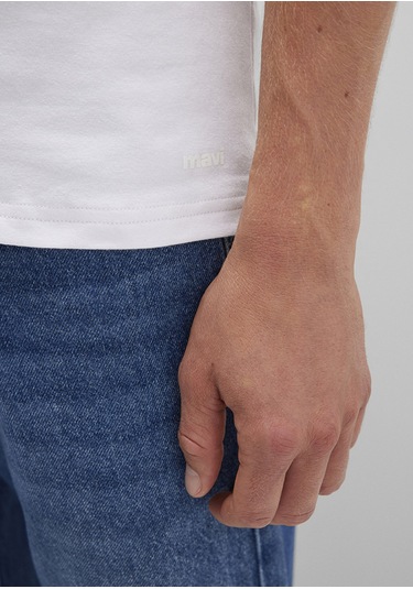 Mavi - Beyaz Basic Tişört 061747-620-Beyaz