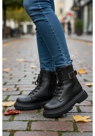 524 Kız Çocuk Bot Siyah