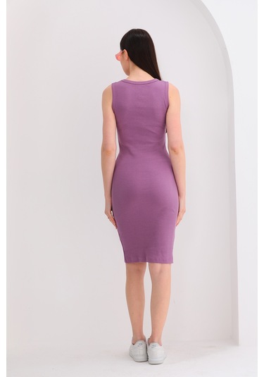 Mor Vücuda Oturan Kolsuz Diz Altı Fitilli Esnek Askılı Elbise Mor