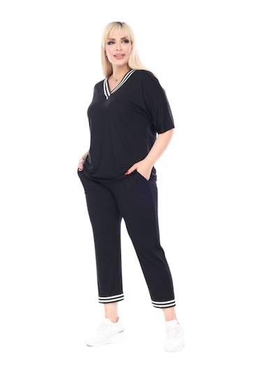Melsay Butik Siyah V Yaka Şerit Detaylı Kısa Kollu Beli Lastikli Kapri Takım Siyah