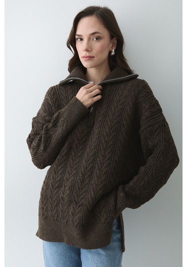 Kahverengi Saç Örgülü Fermuarlı Kazak - 251066 Kahverengi