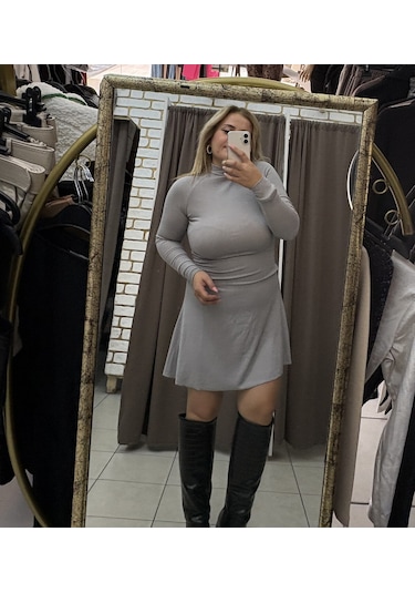 Tuba Toptaş Kloş Elbise Balıkçı Yaka Gri