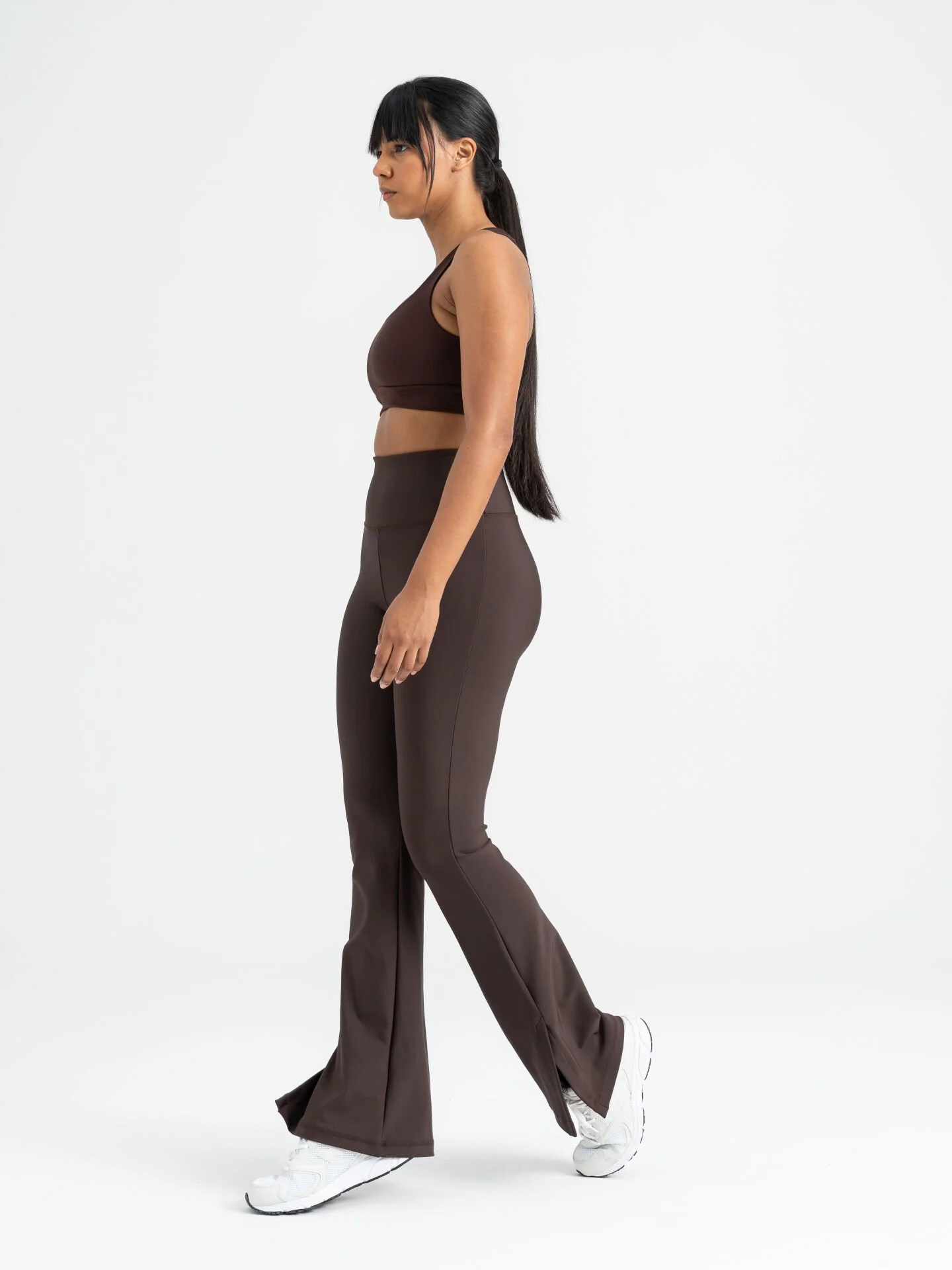 Kahverengi Yırtmaçlı İspanyol Paça Spor Tayt Kahverengi