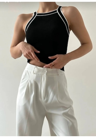 Açelya Kadın Halter Yaka İnce Şeritli Bluz