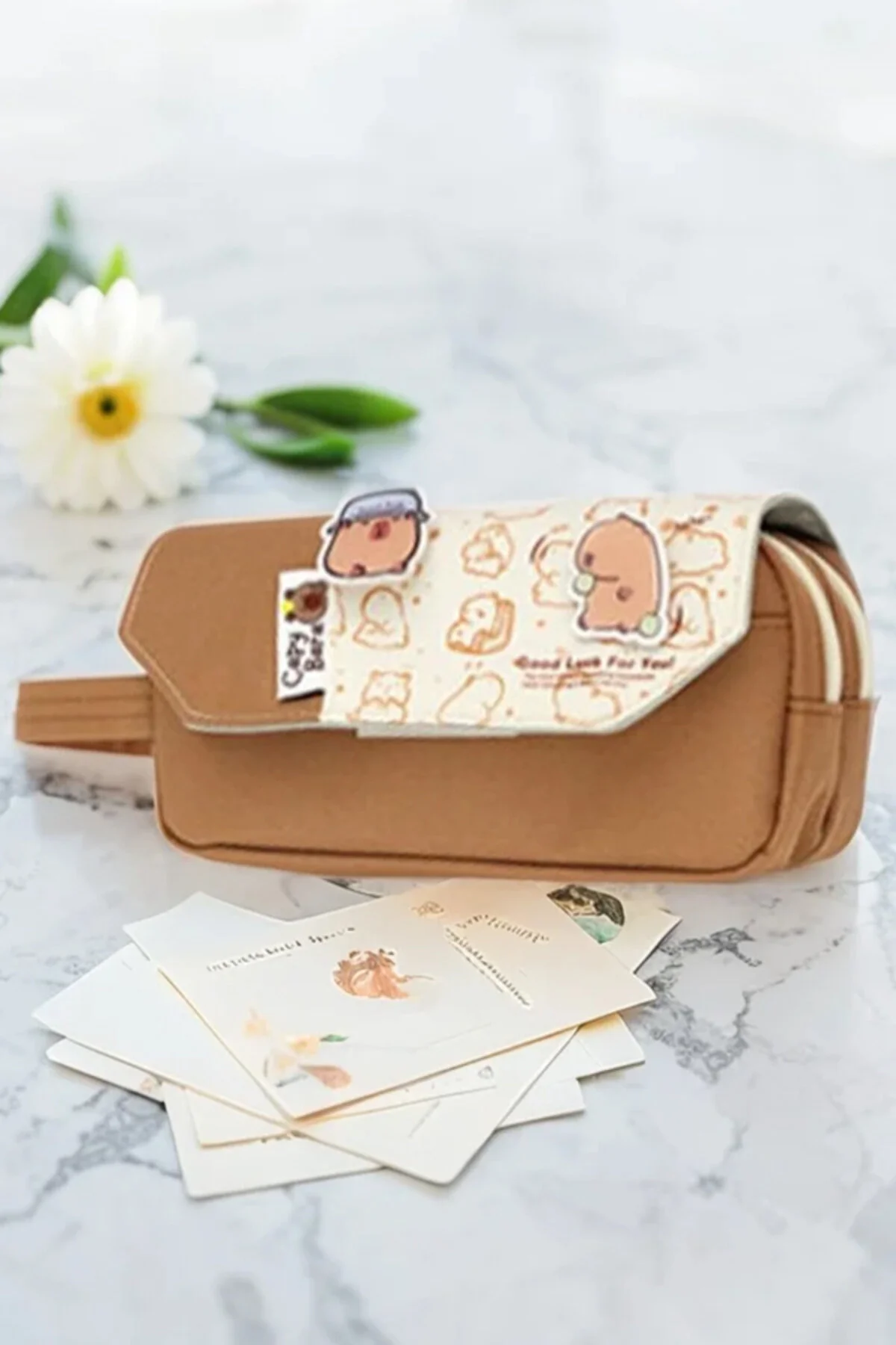 Sade Ve Şık Capybara Kalem Kutusu Kahverengi