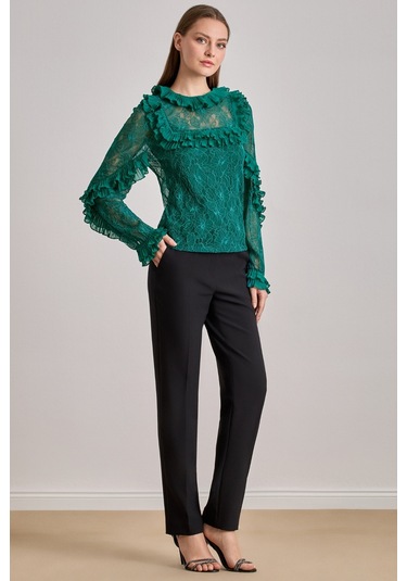 Düz Kesim Yeşil Dantel Bluz Yeşil