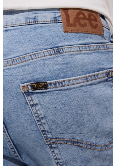 Lee Luke Slim Fit Dar Kesim Normal Bel Açık Mavi Esnek Jean Kot Pantolon L719PXC11 Mavi