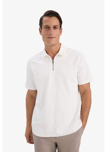 DeFacto Regular Fit Polo Yaka Yarım Fermuarlı Kısa Kollu Pilise Beyaz Tişört B7355AX25SPWT32