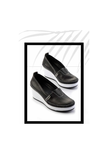 Siyah Hakiki Deri Kadın Casual Ayakkabı K01908004503 Siyah