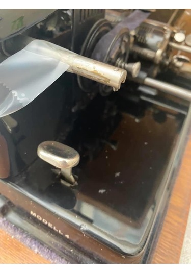 AEG Mignon Model 4 Antika Daktilo - Koleksiyonluk Ahşap Kasalı Daktilo No2