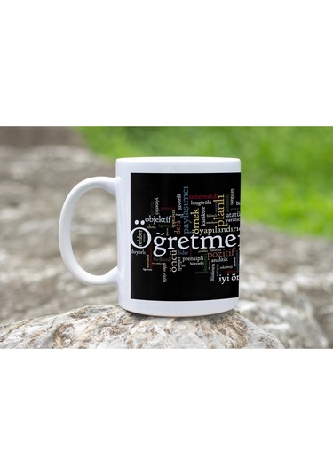 Öğretmen Temalı Kupa Bardak Öğretmen Özellikleri Yazılı Siyah Zeminli Hediye Kupa Beyaz