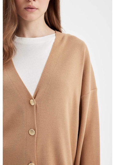 Defacto Relax Fit V Basic Düz Düğmeli Triko Hırka C5282AX24AUBG389 Bej Defacto Relax Fit V Basic Düz Düğmeli Triko Hırka C5282AX24AUBG389 Bej