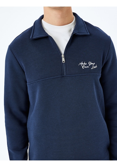 Koton Slogan İşlemeli Pamuk Karışımlı Dikiş Detaylı Yarım Fermuarlı Sweatshirt Lacivert 5wam70263mk Lacivert