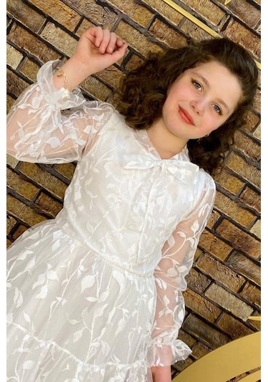 Riccotarz Kız Çocuk Kolları Ve Yakası Şeffaf Tüllü Ve Yaprak Detaylı Beyaz Elbise Beyaz