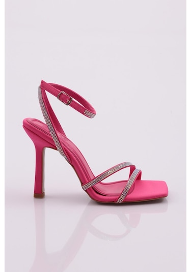 Dgn 2026 Kadin Silver Taşli Bilekten Kemer Bağlamali Topuklu Sandalet 2026-2219-R3045 Fuşya