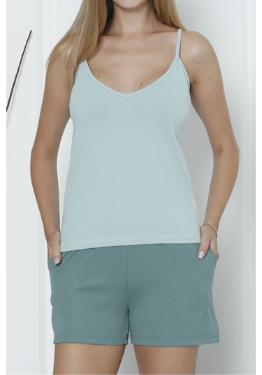 Kadın Şortlu Pijama Takımı İp Askılı Likrali Cepli Yeşil Yeşil