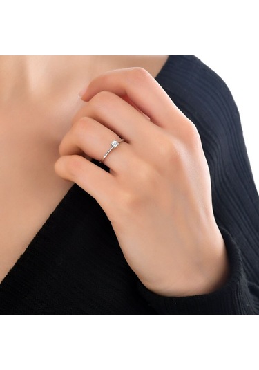 0.26Ct Pırlanta Tektaş Yüzük - 18K