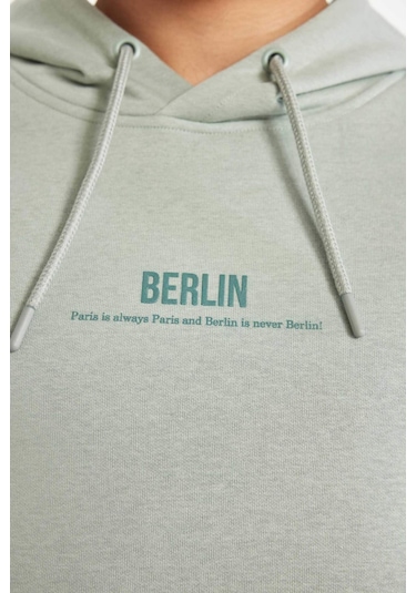 DeFacto %100 Pamuk Relax Fit Kapüşonlu Baskılı Sweatshirt Y9652AZ24AUGN1102 DeFacto %100 Pamuk Relax Fit Kapüşonlu Baskılı Sweatshirt Y9652AZ24AUGN1102