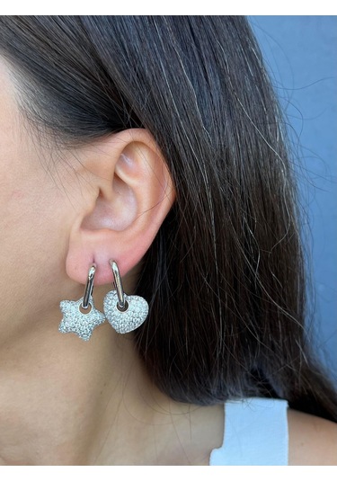 Gümüş Renkli Taşlı Kalpli Küpe