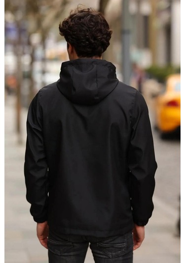 İçi Astarlı Su Ve Rüzgar Geçirmez Erkek Cepli Yağmurluk Siyah