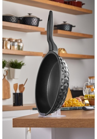 Taç Bella Döküm Tava 28 Cm Siyah