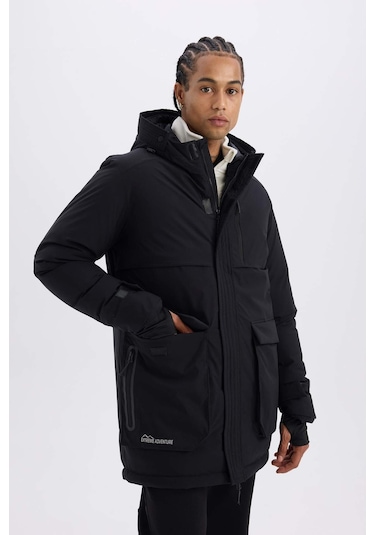 DeFactoFit Su İtici Regular Fit Kapüşonlu Su Geçirmez Parka C6065AX24WNBK81 DeFactoFit Su İtici Regular Fit Kapüşonlu Su Geçirmez Parka C6065AX24WNBK81