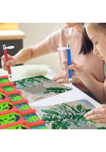 Yuntech01 Işıklı Büyüteçli Elmas Boyama Kalemi - 4 Farklı Uçlu 1,3,6,9 Seti, Piller Dahil Değil, Kırmızı Kırmızı