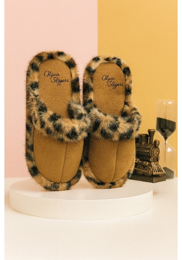 Sıena Kapalı Kadın Ev Terliği Tüylü Kışlık Terlik Leopar